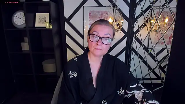 Snapshot of AlexandraKind chatting on 9, 2, 2025 AlexandraKind online show from 9, 2, 2025