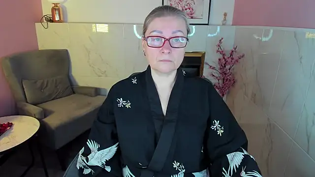 Snapshot of AlexandraKind chatting on 23, 11, 2025 AlexandraKind online show from 23, 11, 2025