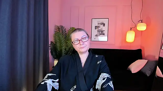 Snapshot of AlexandraKind chatting on 13, 12, 2025 AlexandraKind online show from 13, 12, 2025