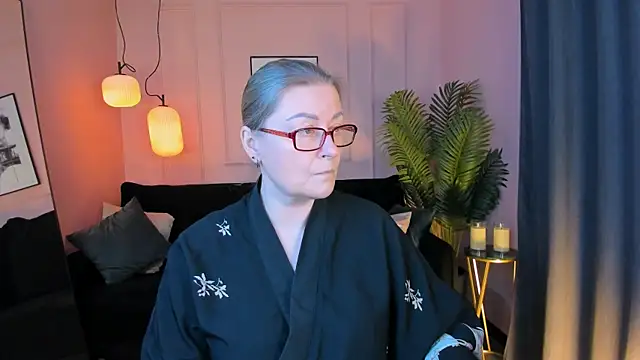 Snapshot of AlexandraKind chatting on 17, 12, 2025 AlexandraKind online show from 17, 12, 2025