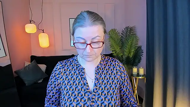 Snapshot of AlexandraKind chatting on 18, 12, 2025 AlexandraKind online show from 18, 12, 2025