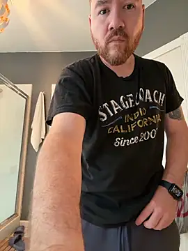 Snapshot of Bluemage710 chatting on 18, 12, 2025 Bluemage710 online show from 18, 12, 2025