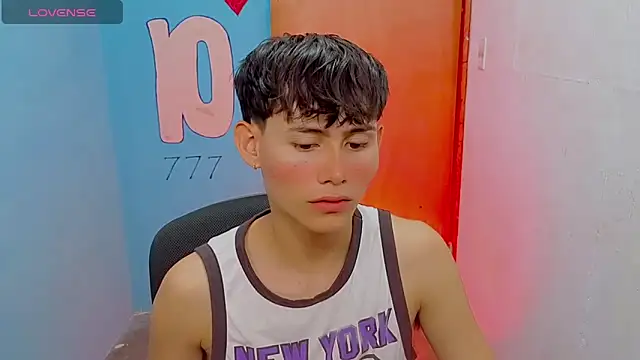 Snapshot of tanjiro_cute chatting on 15, 5, 2026 tanjiro cute online show from 15, 5, 2026