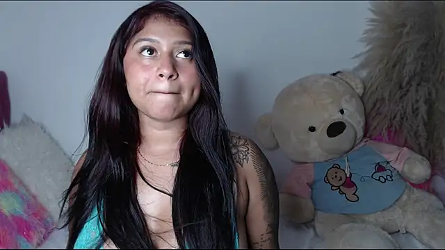 alinakiss online show from 6, 1, 2025