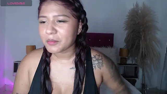 alinakiss online show from 12, 1, 2025