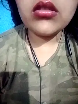 Snapshot of Love-Veronica chatting on 24, 3, 2026 Love-Veronica online show from 24, 3, 2026