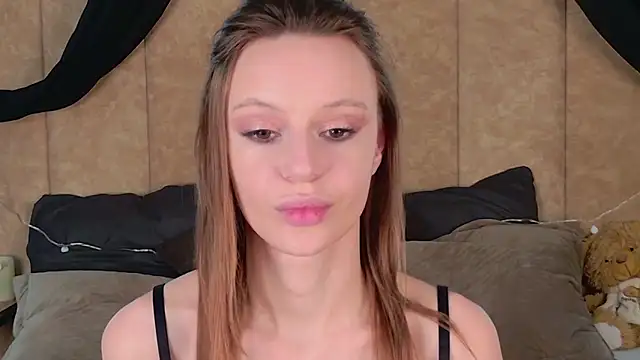 Snapshot of RebeccaMartons chatting on 22, 1, 2025 RebeccaMartons online show from 22, 1, 2025