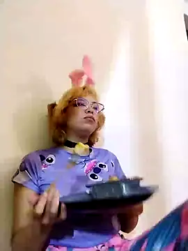 Snapshot of Cutie-Bunny888 chatting on 4, 12, 2024 Cutie-Bunny888 online show from 4, 12, 2024