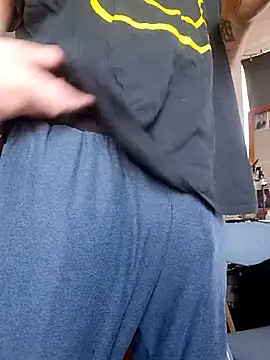 Snapshot of ChuckyyDee chatting on 6, 4, 2026 ChuckyyDee online show from 6, 4, 2026