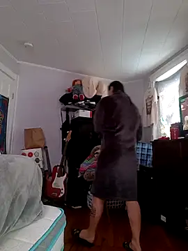 Snapshot of ChuckyyDee chatting on 13, 4, 2026 ChuckyyDee online show from 13, 4, 2026