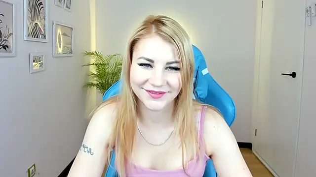 Snapshot of Ver_0nika chatting on 6, 12, 2024 Ver 0nika online show from 6, 12, 2024