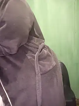 Snapshot of curvyloneah75 chatting on 7, 4, 2026 curvyloneah75 online show from 7, 4, 2026