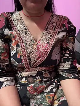  nishalove19 online show from 9, 3, 2025