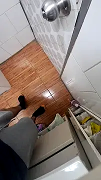 Snapshot of tula_chyk chatting on 14, 10, 2025 tula chyk online show from 14, 10, 2025