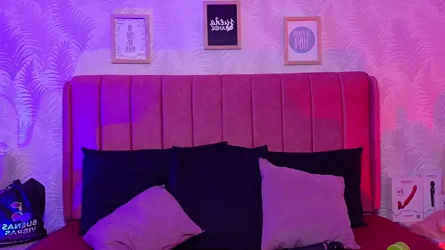 Snapshot of natacha__black_ chatting on 31, 3, 2026 natacha black online show from 31, 3, 2026