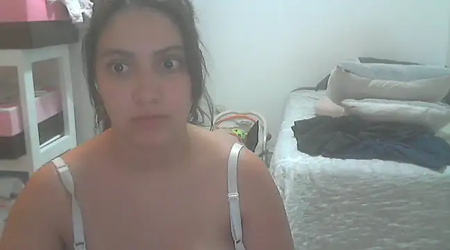 Snapshot of xBubblyBarbiexx chatting on 8, 1, 2025 xBubblyBarbiexx online show from 8, 1, 2025