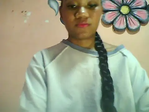 Snapshot of Fariana01 chatting on 10, 2, 2025 Fariana01 online show from 10, 2, 2025