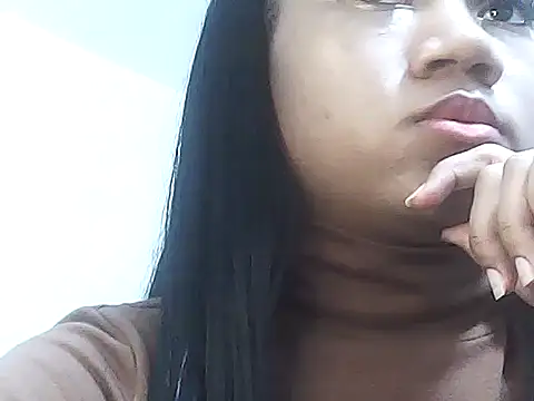 Snapshot of Fariana01 chatting on 4, 11, 2025 Fariana01 online show from 4, 11, 2025