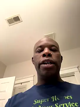 Snapshot of Bignc chatting on 8, 10, 2025 Bignc online show from 8, 10, 2025