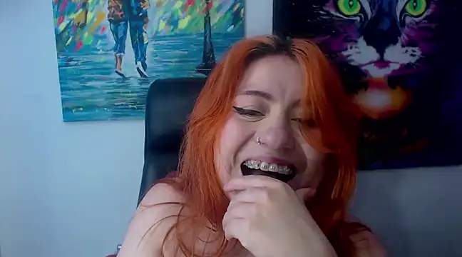 XxMiaSexxyHotxX online show from 10, 3, 2025