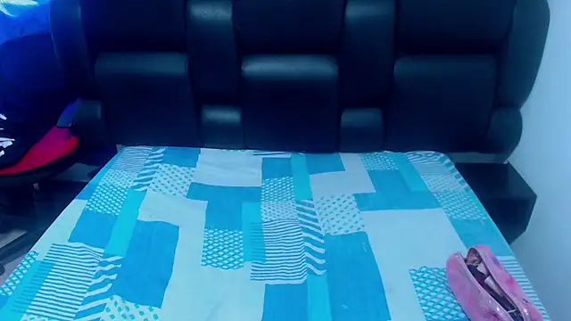 XxMiaSexxyHotxX online show from 15, 10, 2025