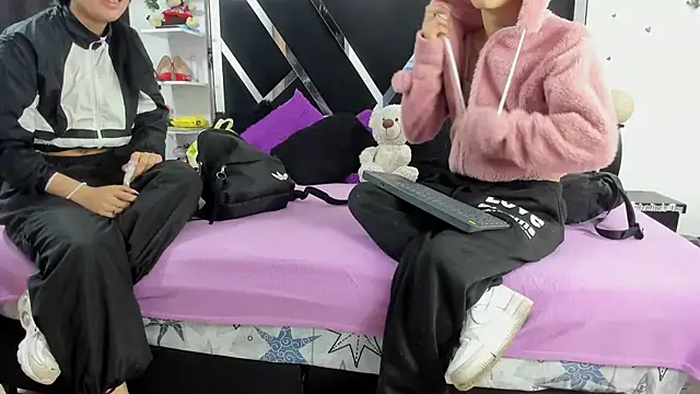 abby eemily online show from 7, 10, 2025