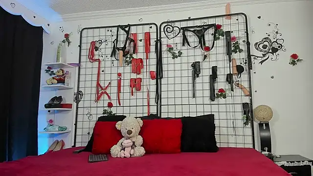 abby eemily online show from 18, 12, 2025