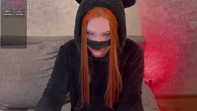 Kleo Godde online show from 2, 3, 2025