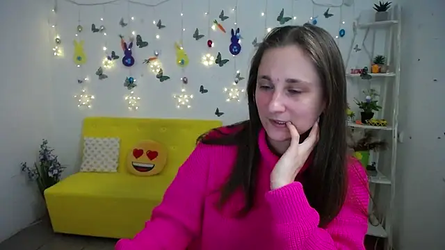 MichelLeee online show from 10, 4, 2026