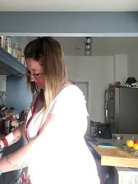 Lillyloo  online show from 10, 3, 2026