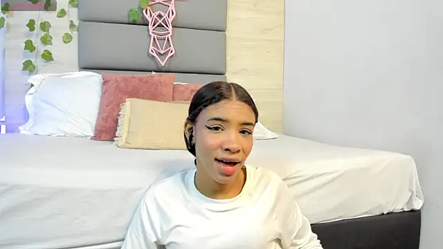 AshleyHill2 online show from 1, 11, 2025