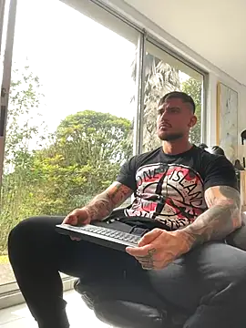 DimitriSullivan  online show from 16, 12, 2025