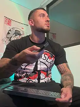 Snapshot of DimitriSullivan_ chatting on 25, 5, 2026 DimitriSullivan online show from 25, 5, 2026