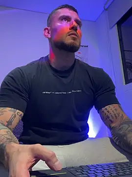 Snapshot of DimitriSullivan_ chatting on 27, 5, 2026 DimitriSullivan online show from 27, 5, 2026