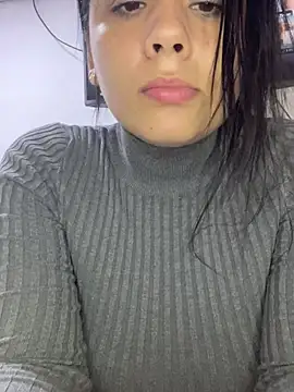 Snapshot of Leyna_Kenet chatting on 9, 2, 2026 Leyna Kenet online show from 9, 2, 2026