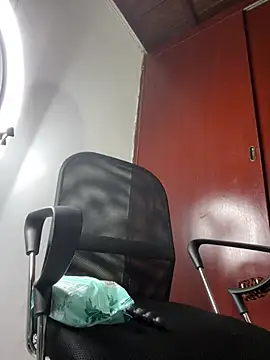 Snapshot of bigasssweet_2 chatting on 25, 3, 2026 bigasssweet 2 online show from 25, 3, 2026