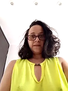 Snapshot of nicolle_milf1978 chatting on 29, 4, 2026 nicolle milf1978 online show from 29, 4, 2026