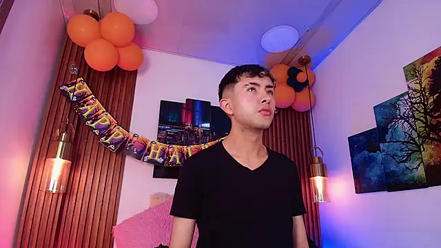 Noah Xitruxx online show from 22, 10, 2025