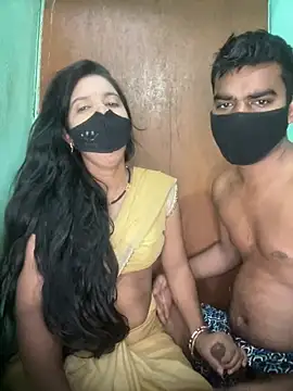 Snapshot of Suhani512 chatting on 17, 5, 2026 Suhani512 online show from 17, 5, 2026