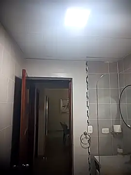 Snapshot of elchicomielrd chatting on 8, 10, 2025 elchicomielrd online show from 8, 10, 2025