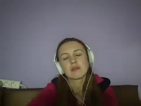 Milaniya261 online show from 4, 3, 2025