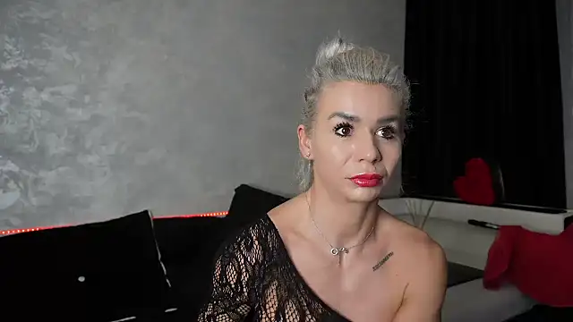 SquirtyFit Devil online show from 26, 1, 2025