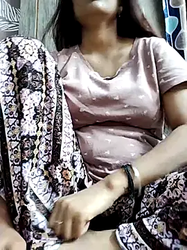 Snapshot of shalini_fire chatting on 4, 10, 2025 shalini fire online show from 4, 10, 2025