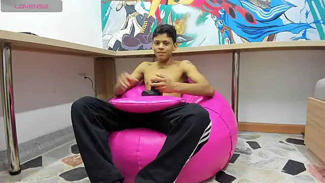 Jeffry wolvess online show from 30, 1, 2025