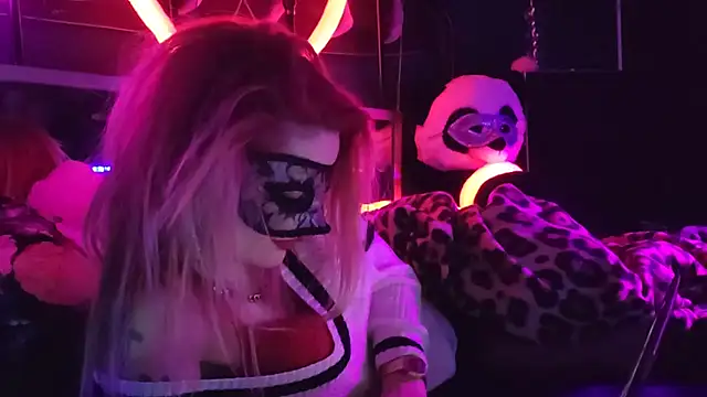 Snapshot of anonymouszN chatting on 13, 1, 2025 anonymouszN online show from 13, 1, 2025