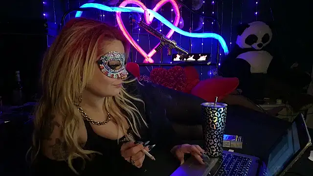 Snapshot of anonymouszN chatting on 16, 11, 2025 anonymouszN online show from 16, 11, 2025