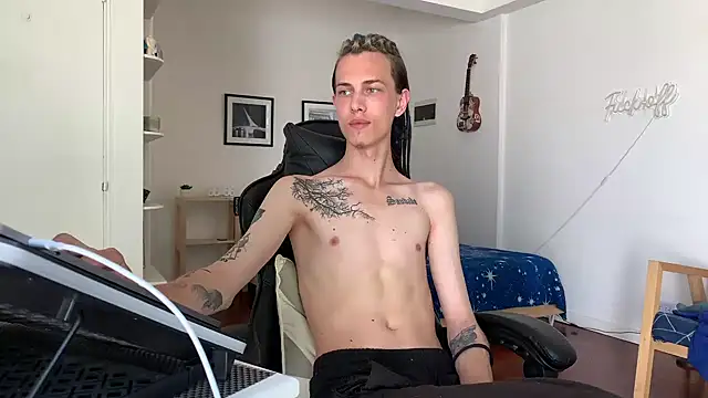 Snapshot of Den_BlueXx chatting on 10, 1, 2025 Den BlueXx online show from 10, 1, 2025