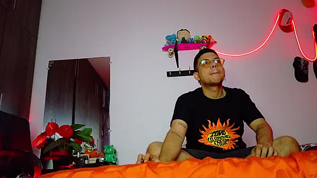 Snapshot of Nymphobuddies chatting on 20, 1, 2025 Nymphobuddies online show from 20, 1, 2025