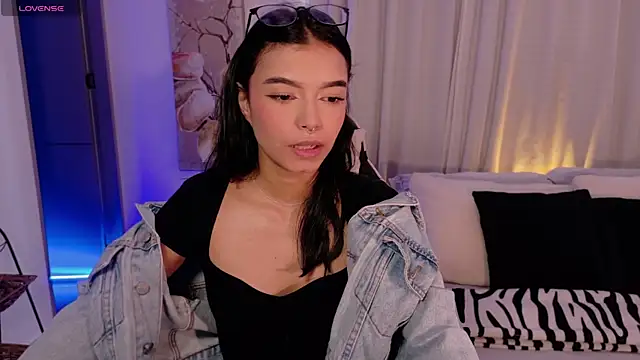 AnabelWolf online show from 6, 6, 2026