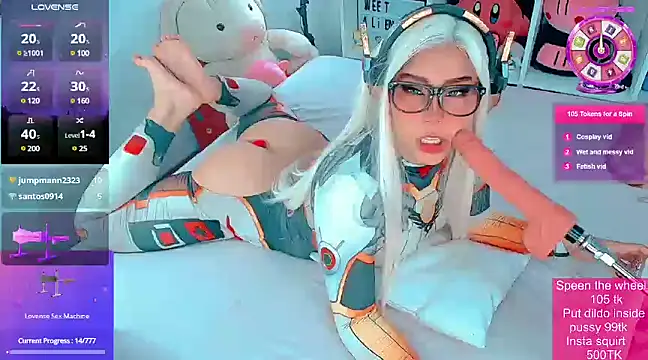 sweetalienn online show from 14, 2, 2025